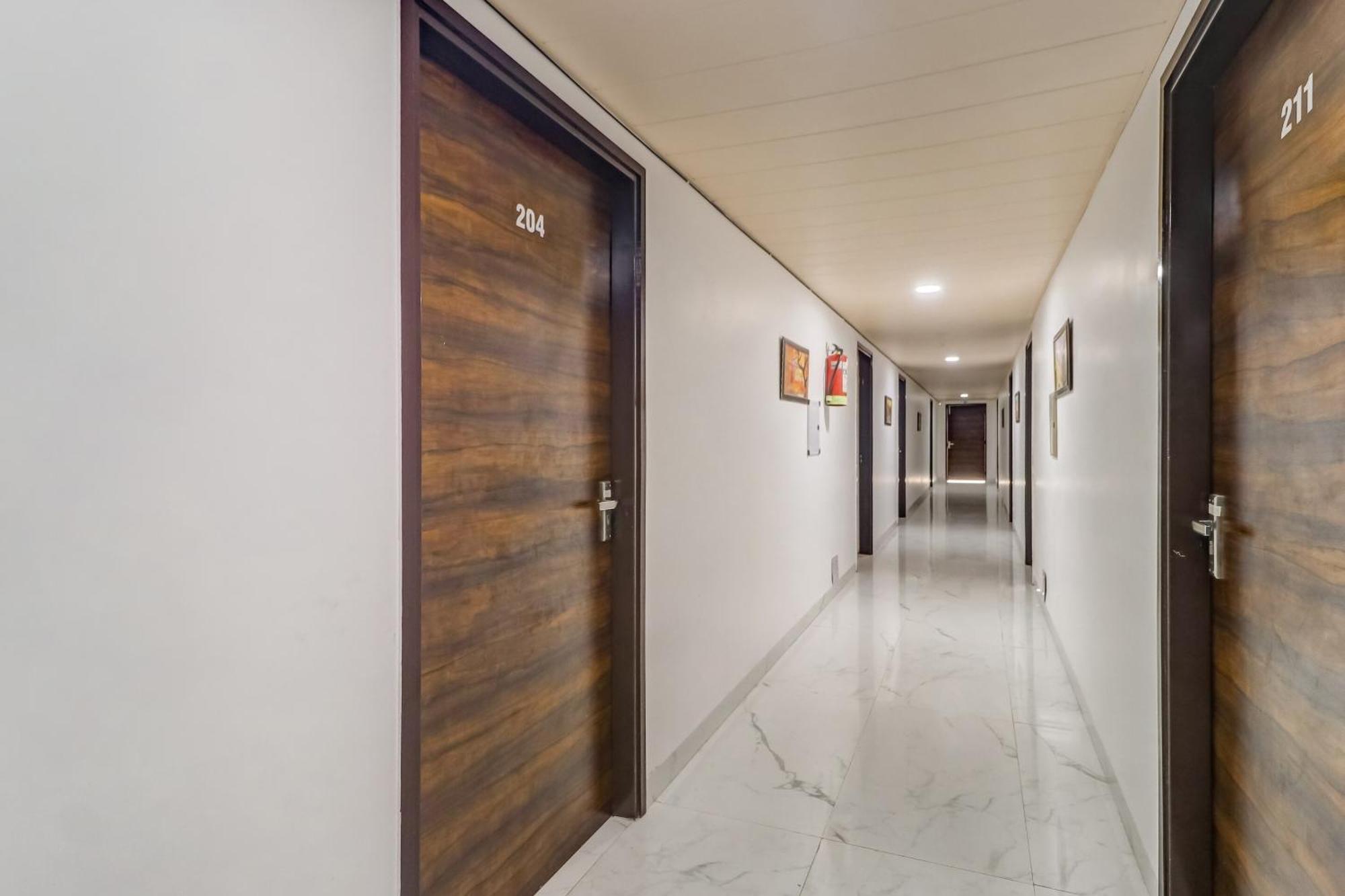 Townhouse Hotel Ludhiana Luaran gambar
